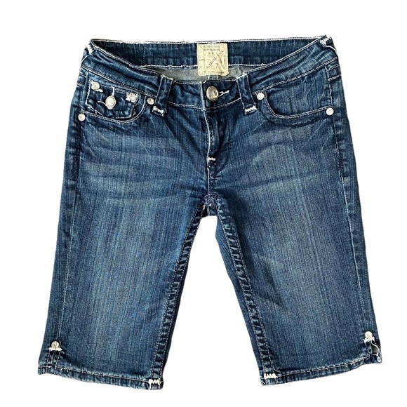 LA Idol Bermuda Jean Shorts 7 - Picture 2 of 11